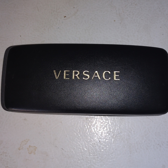 Versace sunglasses - Picture 2 of 3